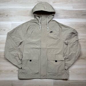 Nike Club Woven Bandon Full Zip Hooded Windbreaker Jacket FN3108-247 Size Medium